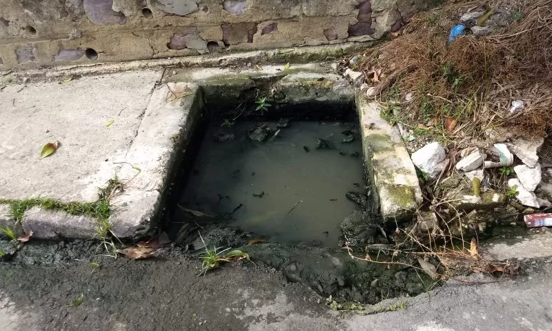 Problemas de Esgoto entupido