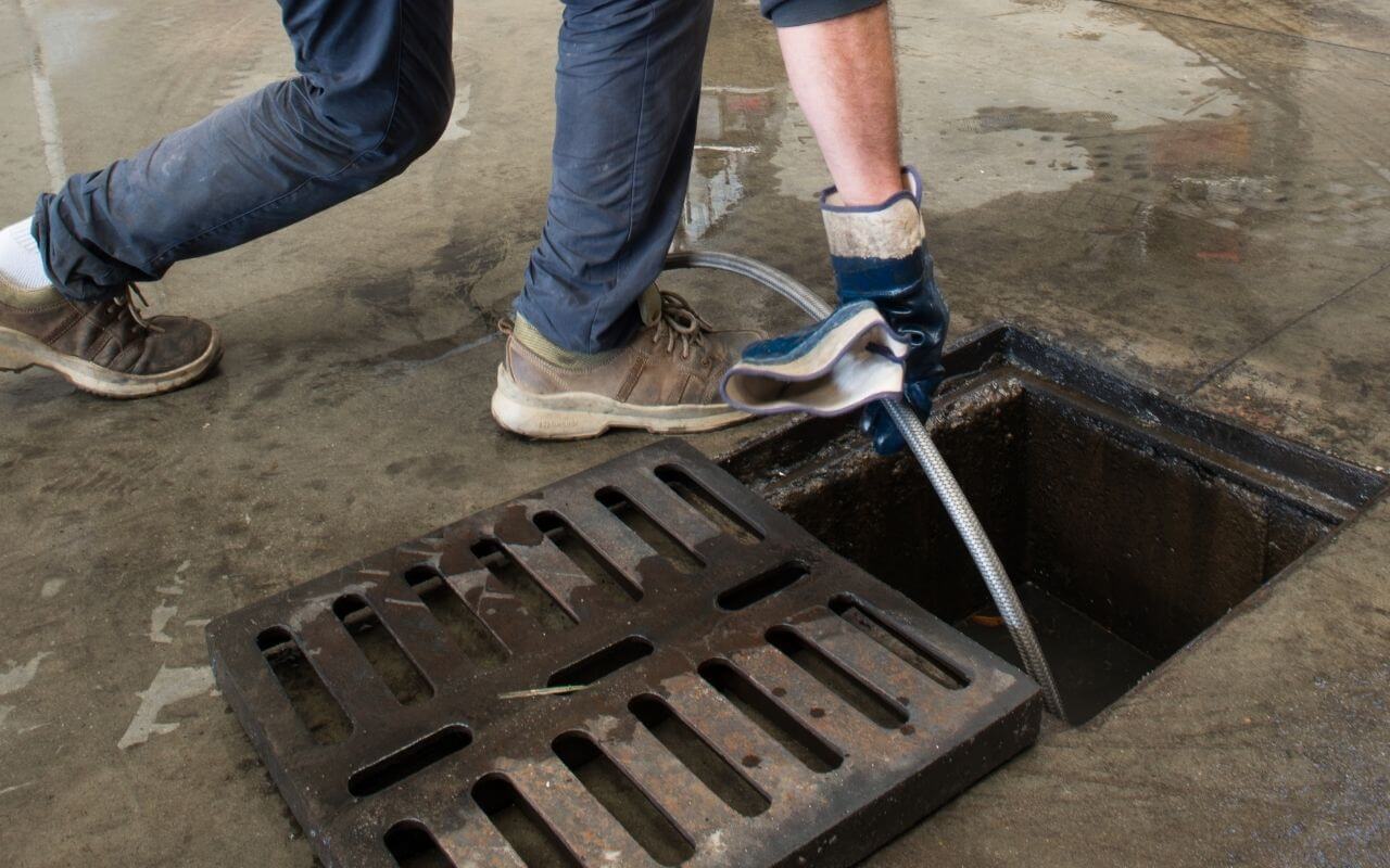 Serviços de desentupimento, atendimento imediato com rapidez e segurança